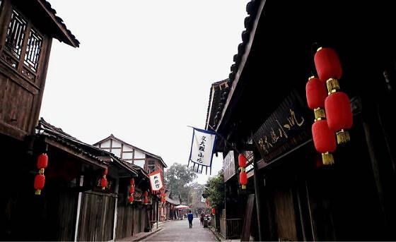小蓝球向上跳